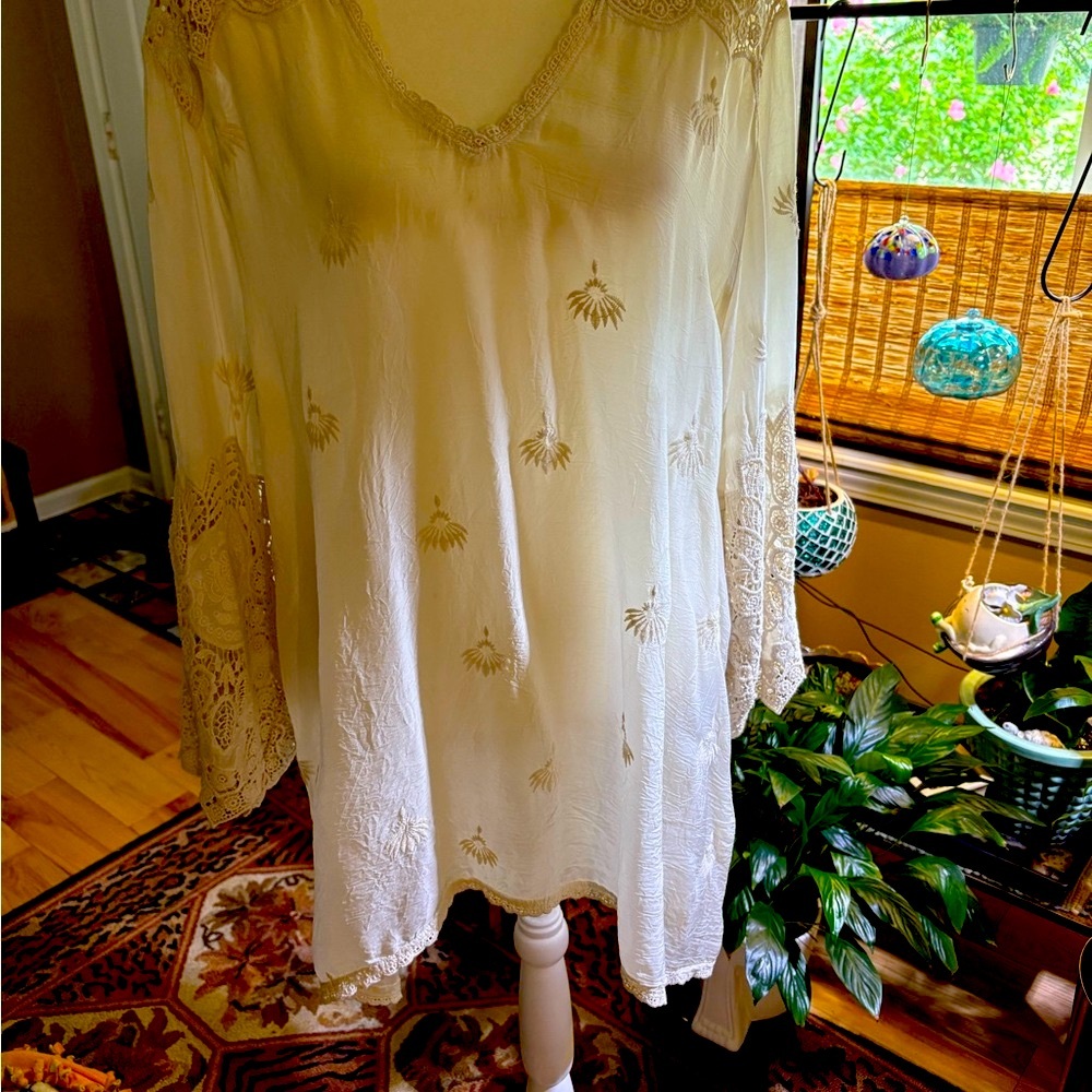 Johnny Was Cream Embroidered Tunic SZ XL
